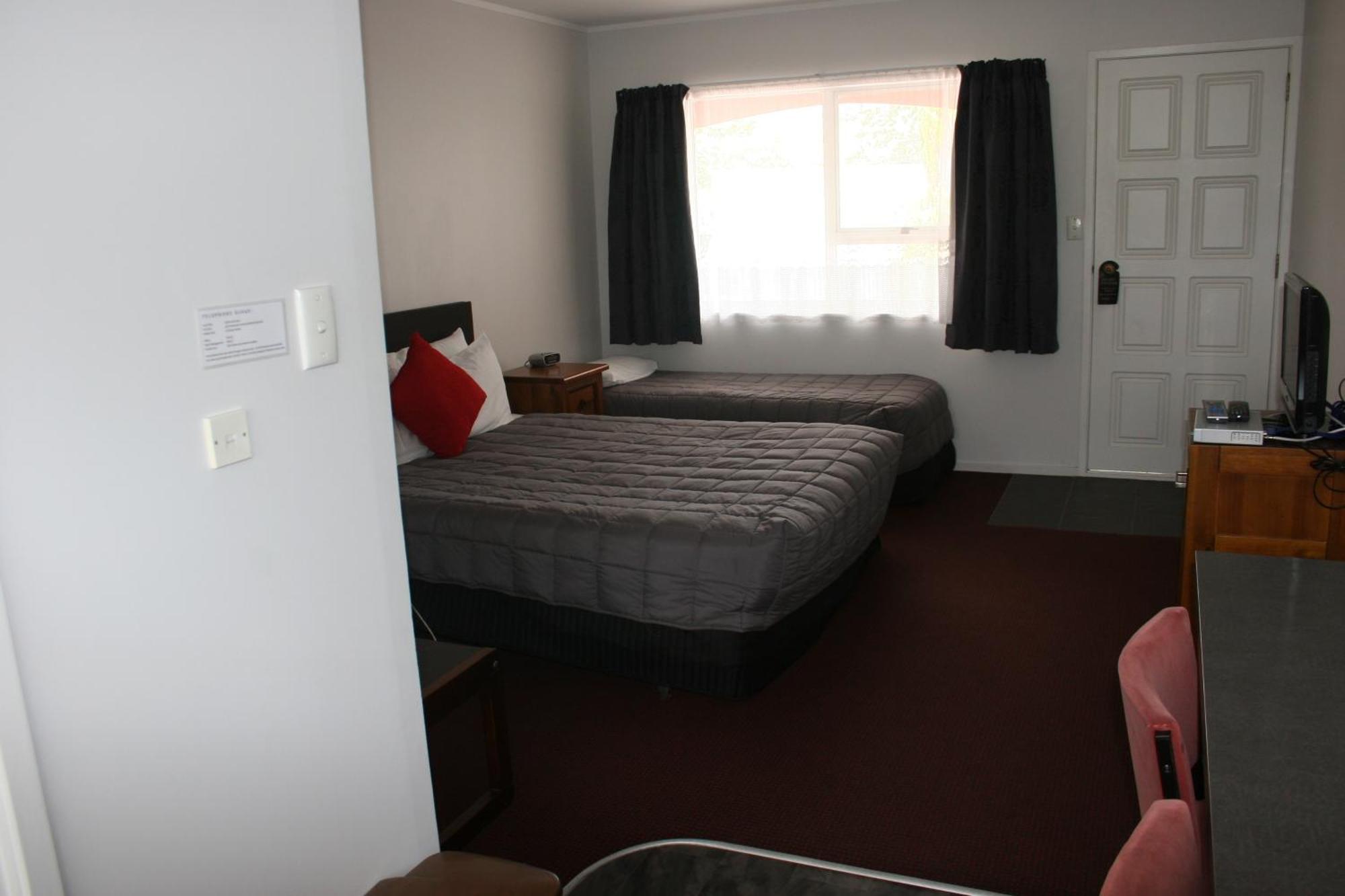Burgundy Rose Motel Whangarei Dış mekan fotoğraf